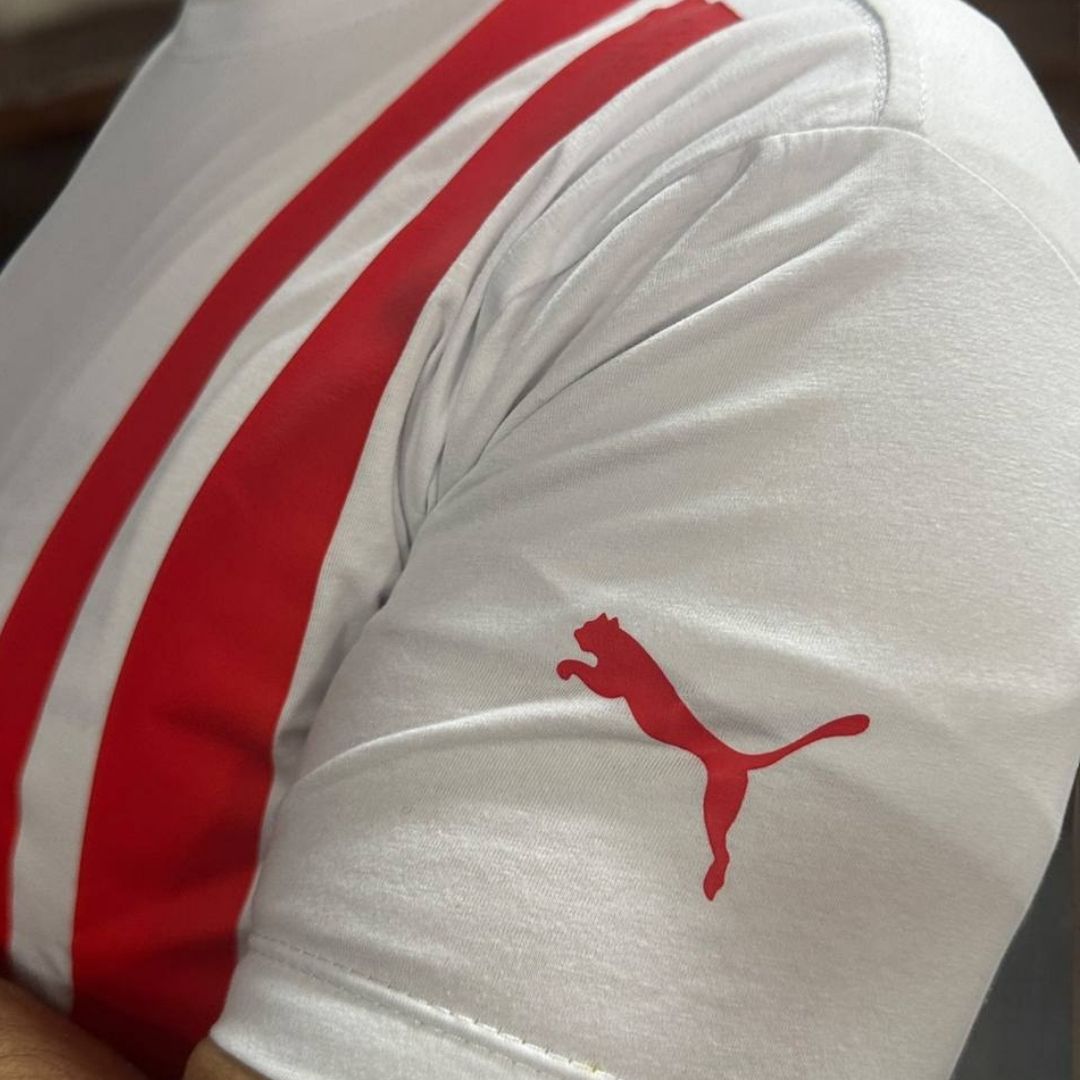 Camiseta Blanca Ferrari 16 - ¡Elegancia y Velocidad con Charles Leclerc!