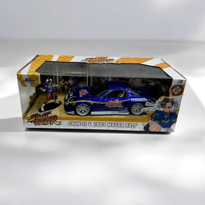 Chun-Li de Street Fighter y Mazda RX-7 a Escala 1:24 – Fuerza y Velocidad en un Solo Set