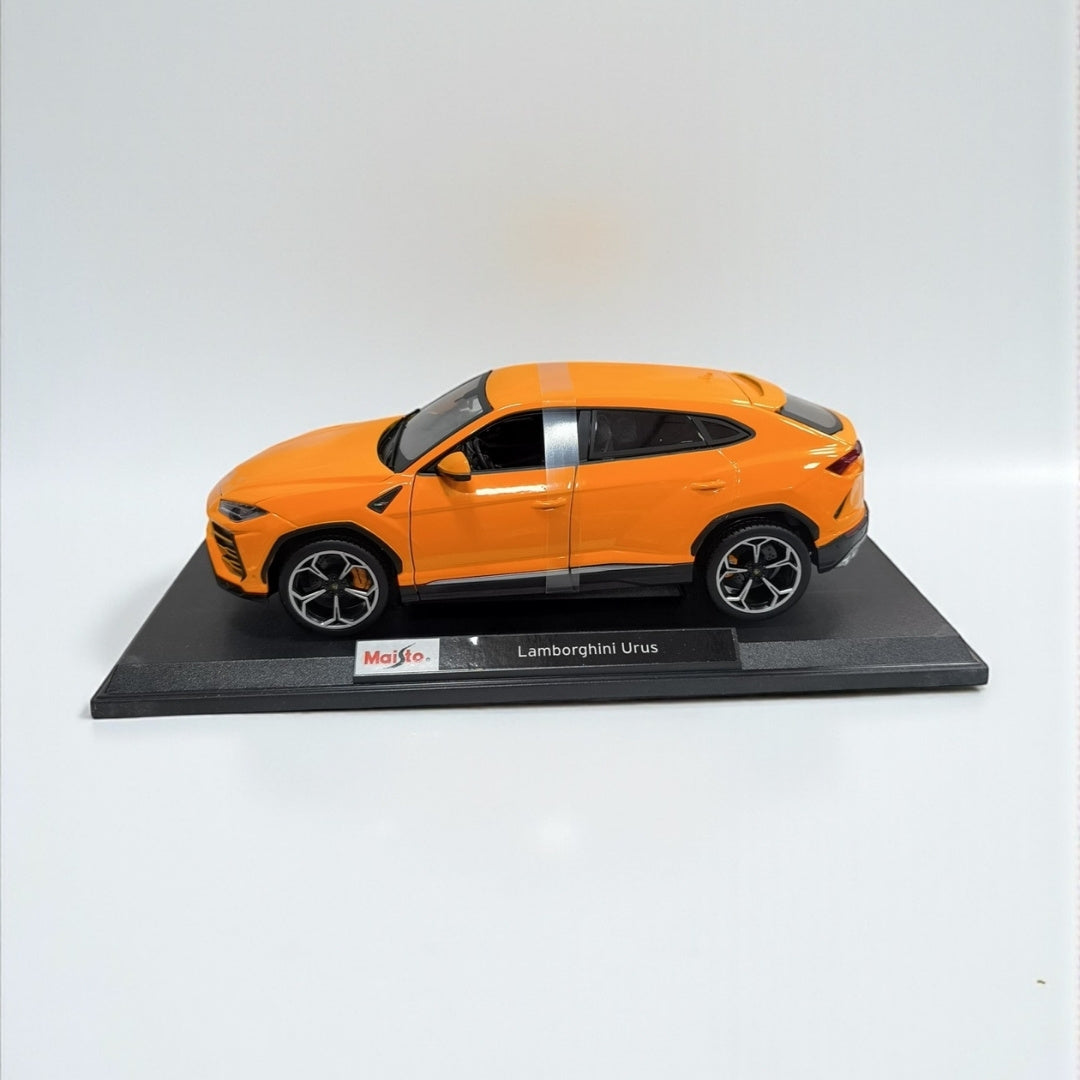 Lamborghini Urus 1:18 – La Bestia del Lujo y la Potencia