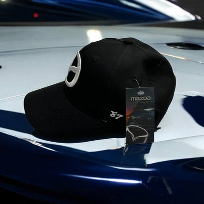 Gorra Mazda – Innovación y Estilo en Cada Costura