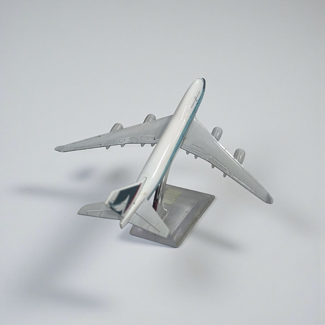 Cathay Pacific 1:400 – Avión de Colección en Metal | Modelo Premium de Aerolínea Internacional