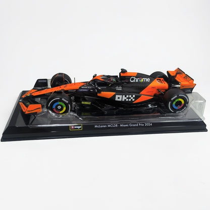 McLaren MCL38 2024 #81 Oscar Piastri 1:24 Bburago – Auto Fórmula 1 de Colección