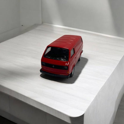 Volkswagen T3 Van 1:32 – Modelo a Escala – Estilo Retro y Detalles Únicos