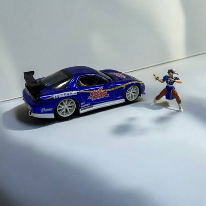 Chun-Li de Street Fighter y Mazda RX-7 a Escala 1:24 – Fuerza y Velocidad en un Solo Set