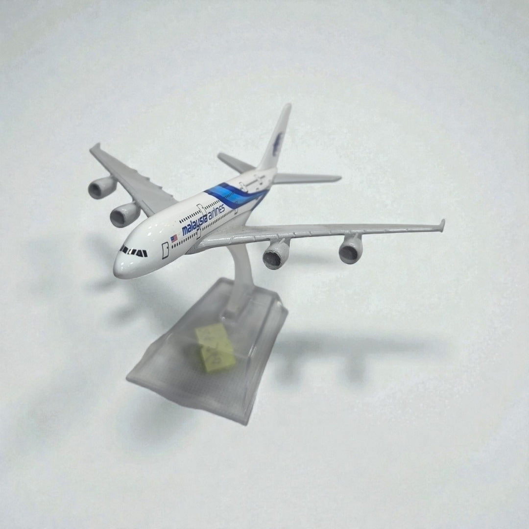 Avión Malaysia Airlines 1:400 – Modelo de Colección en Metal | Aeronave Comercial Premium