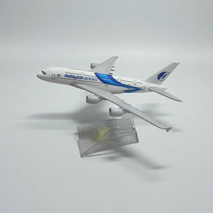 Avión Malaysia Airlines 1:400 – Modelo de Colección en Metal | Aeronave Comercial Premium
