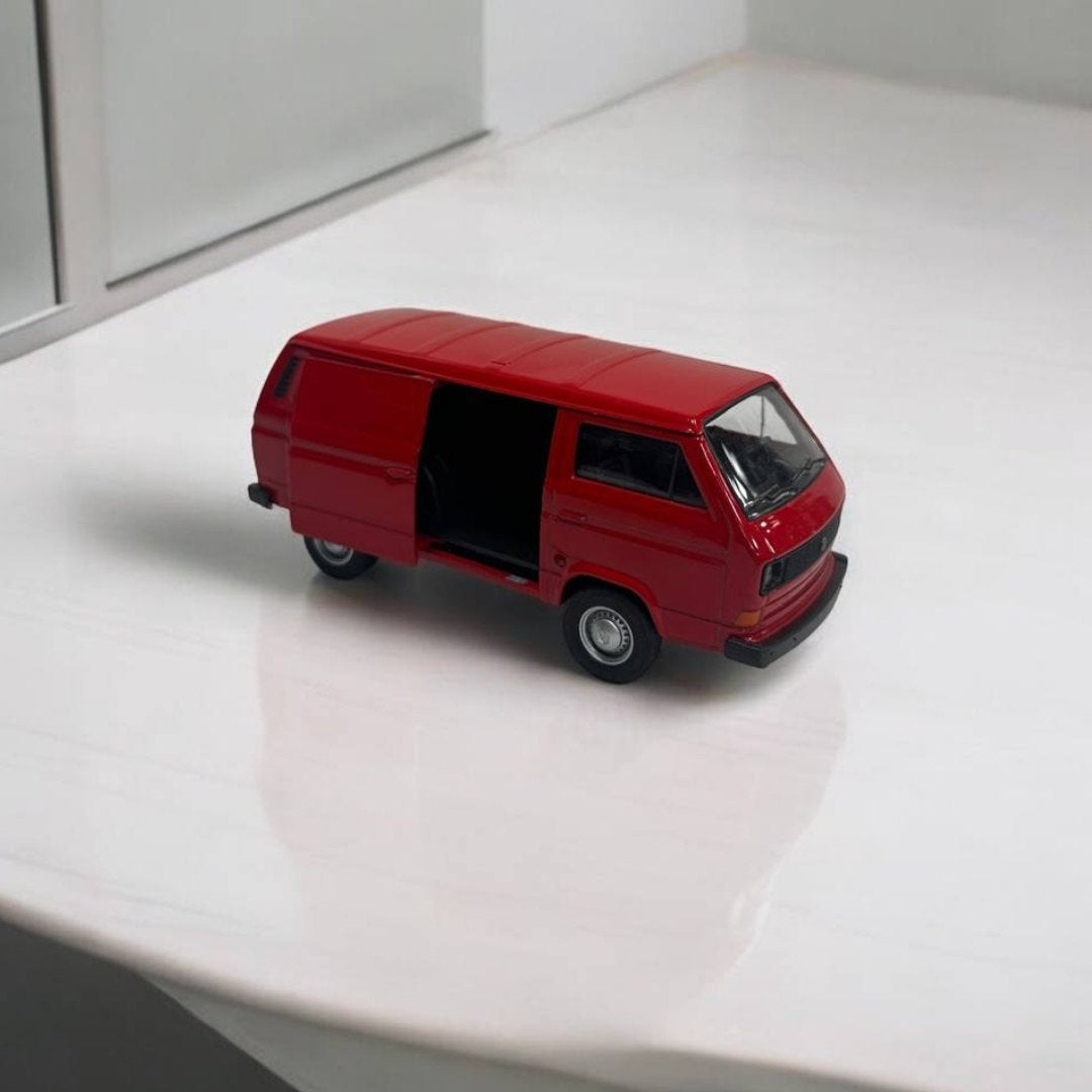 Volkswagen T3 Van 1:32 – Modelo a Escala – Estilo Retro y Detalles Únicos