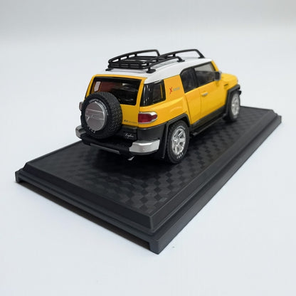 TOYOTA FJ CRUISER 1:24 – EDICIÓN AMARILLA