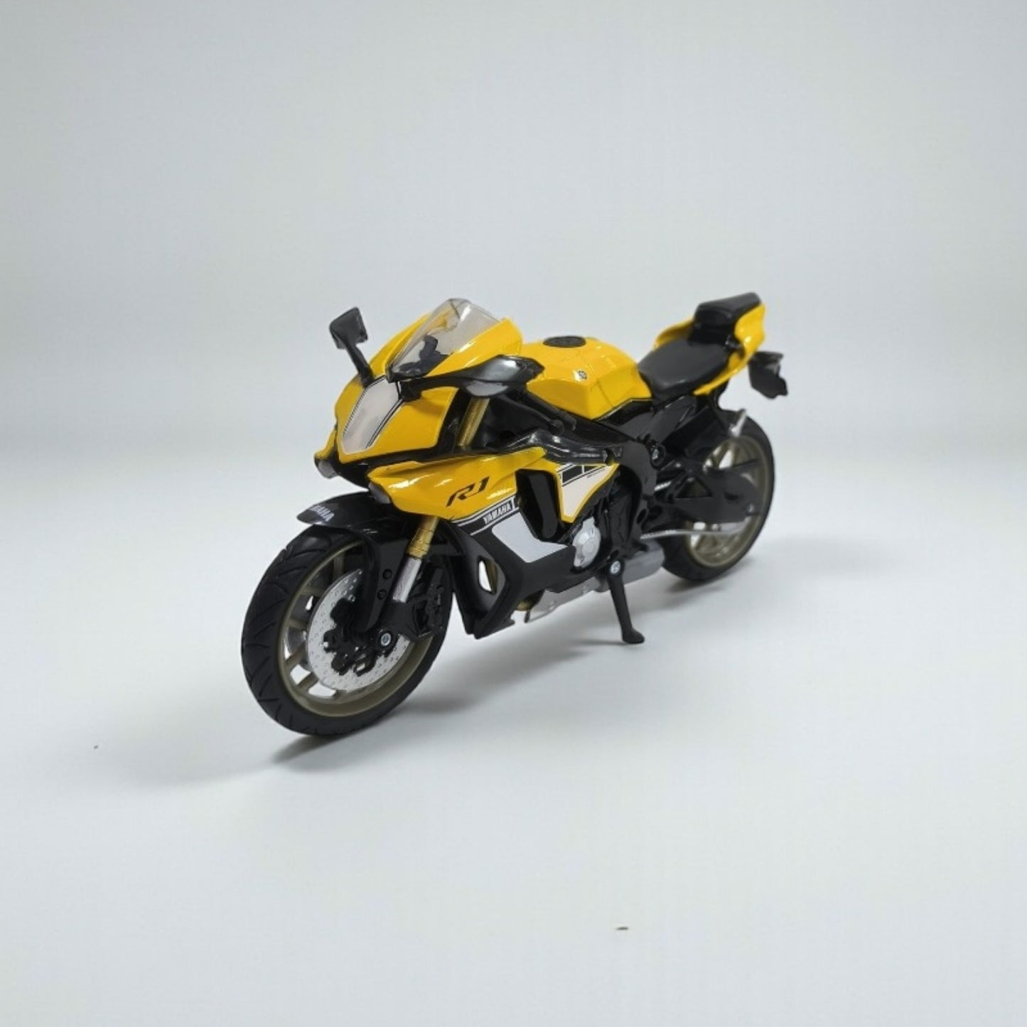 Yamaha YZF-R1 Escala 1:12 – Moto Superbike de Colección