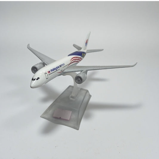 Avión Malaysia Airlines 1:400 – Modelo de Colección en Metal | Aeronave Comercial Premium