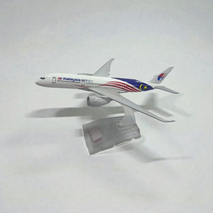 Avión Malaysia Airlines 1:400 – Modelo de Colección en Metal | Aeronave Comercial Premium