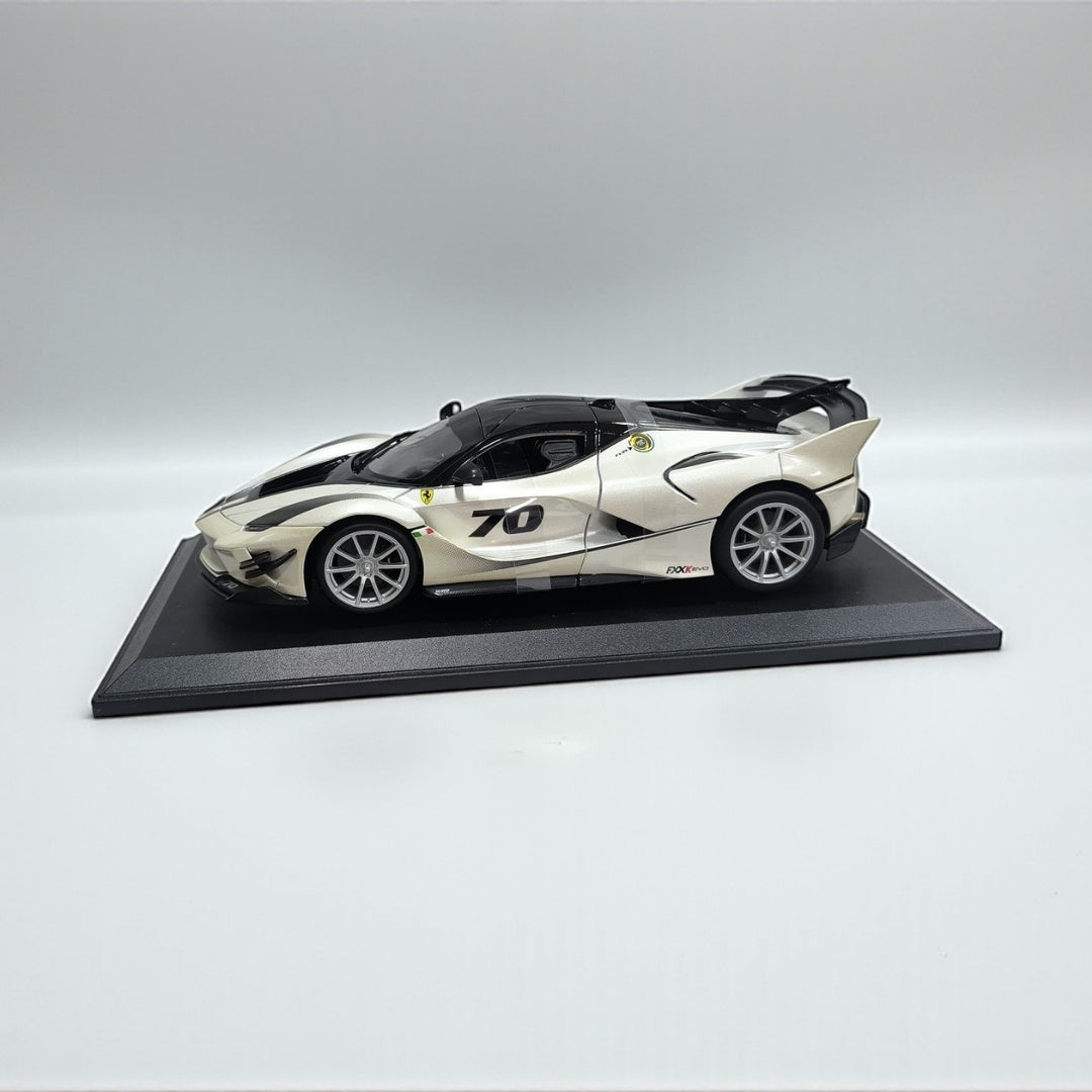 Ferrari FXX Evo 1:18 – La Máquina de Pista más Radical de Maranello