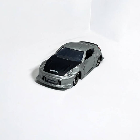 Nissan 370Z 1:32 Rápidos y Furiosos - Modelo a Escala de Colección
