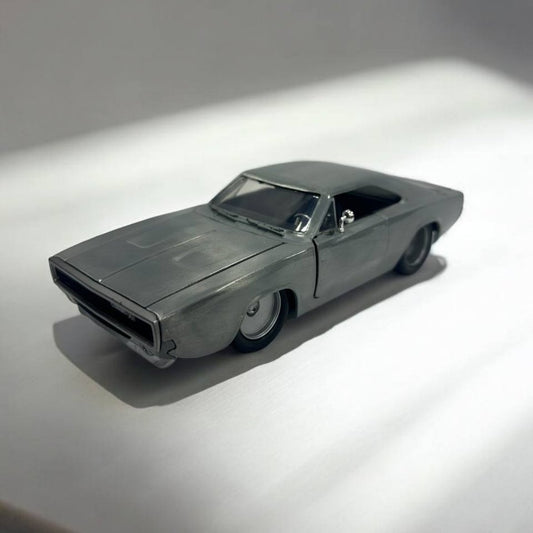 Dodge Charger 1968 1:24 Edición Rápidos y Furiosos – Modelo a Escala – Estilo Legendario y Detalles Auténticos