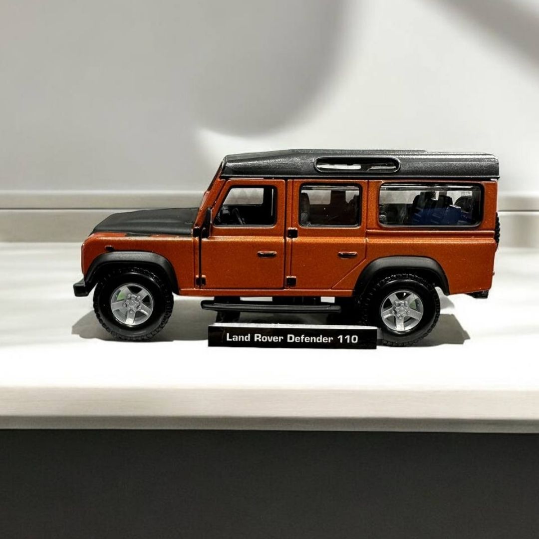 Land Rover Defender 110 1:32 - Modelo a Escala de Colección