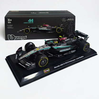 Mercedes F1 W15 Lewis Hamilton #44 Escala 1:24 – Auto Fórmula 1 de Colección