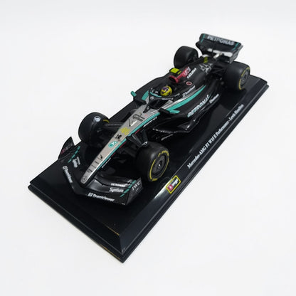 Mercedes F1 W15 Lewis Hamilton #44 Escala 1:24 – Auto Fórmula 1 de Colección