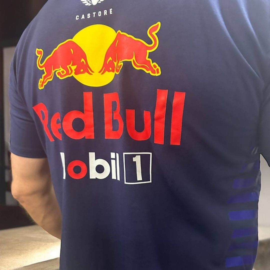 Camiseta Azul Red Bull 2024 - ¡Innovación y Espíritu Competitivo al Máximo!