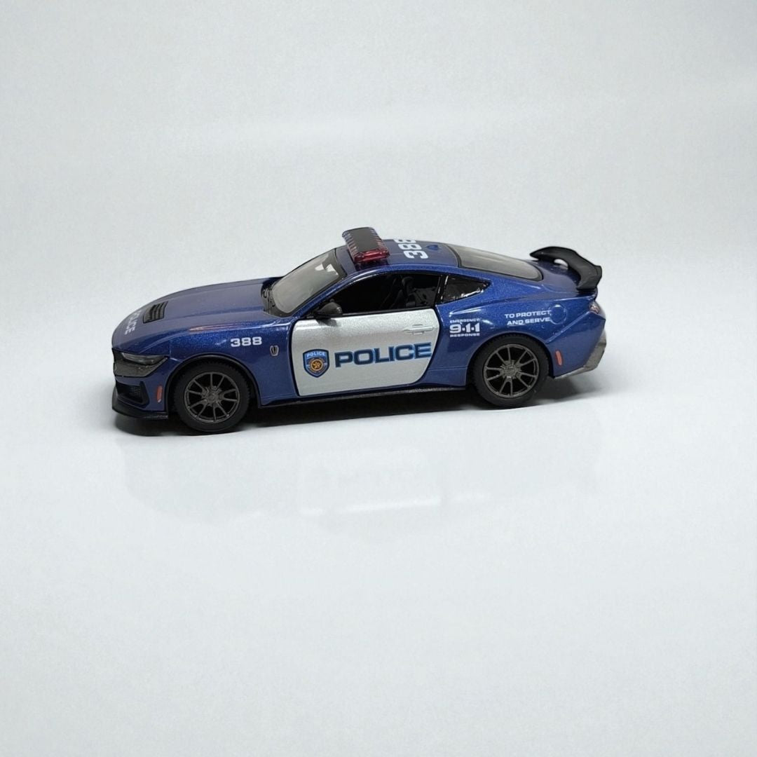 Ford Mustang Dark Horse 2024 Policía & Bombero 1:32 – Edición de Colección en Metal | Doble Patrulla de Alto Rendimiento