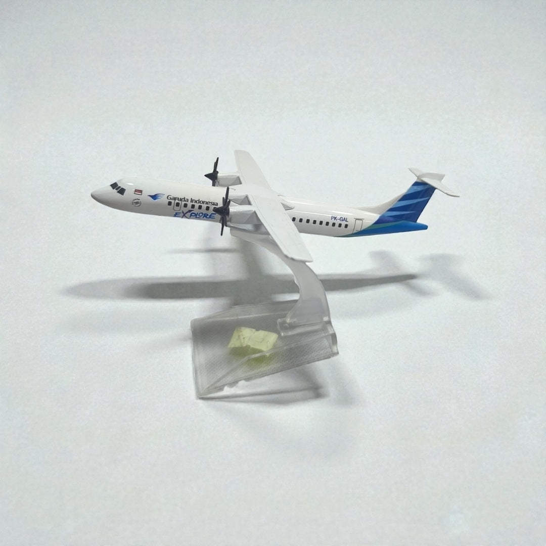 Garuda Indonesia Explore ATR 1:400 – Avión de Colección en Metal | Detalle Premium para Amantes de la Aviación