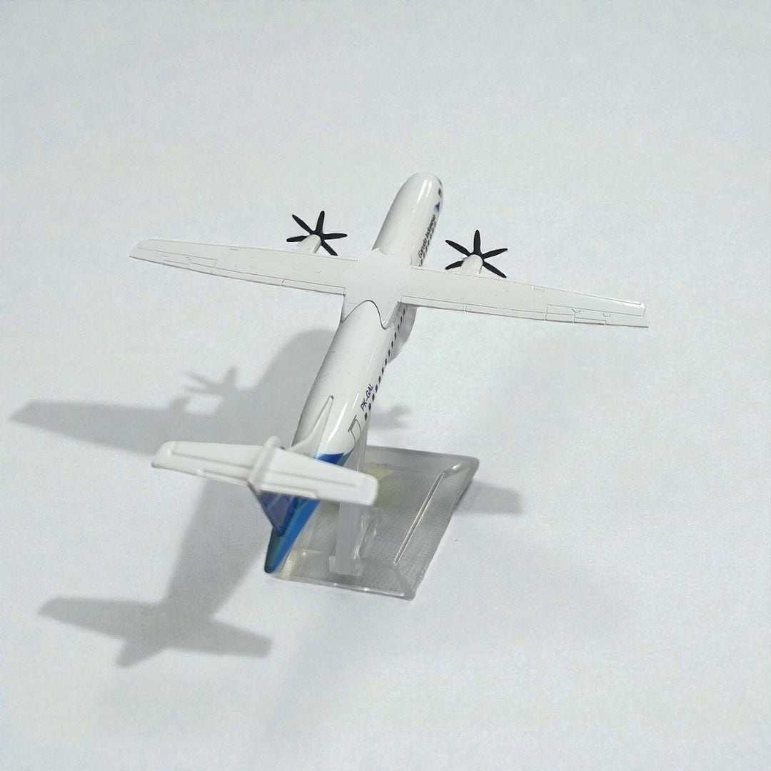 Garuda Indonesia Explore ATR 1:400 – Avión de Colección en Metal | Detalle Premium para Amantes de la Aviación