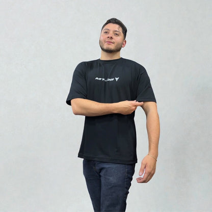 Camiseta MT-09 – Estilo Naked Sport | Pasión por las Motos de Alto Rendimiento