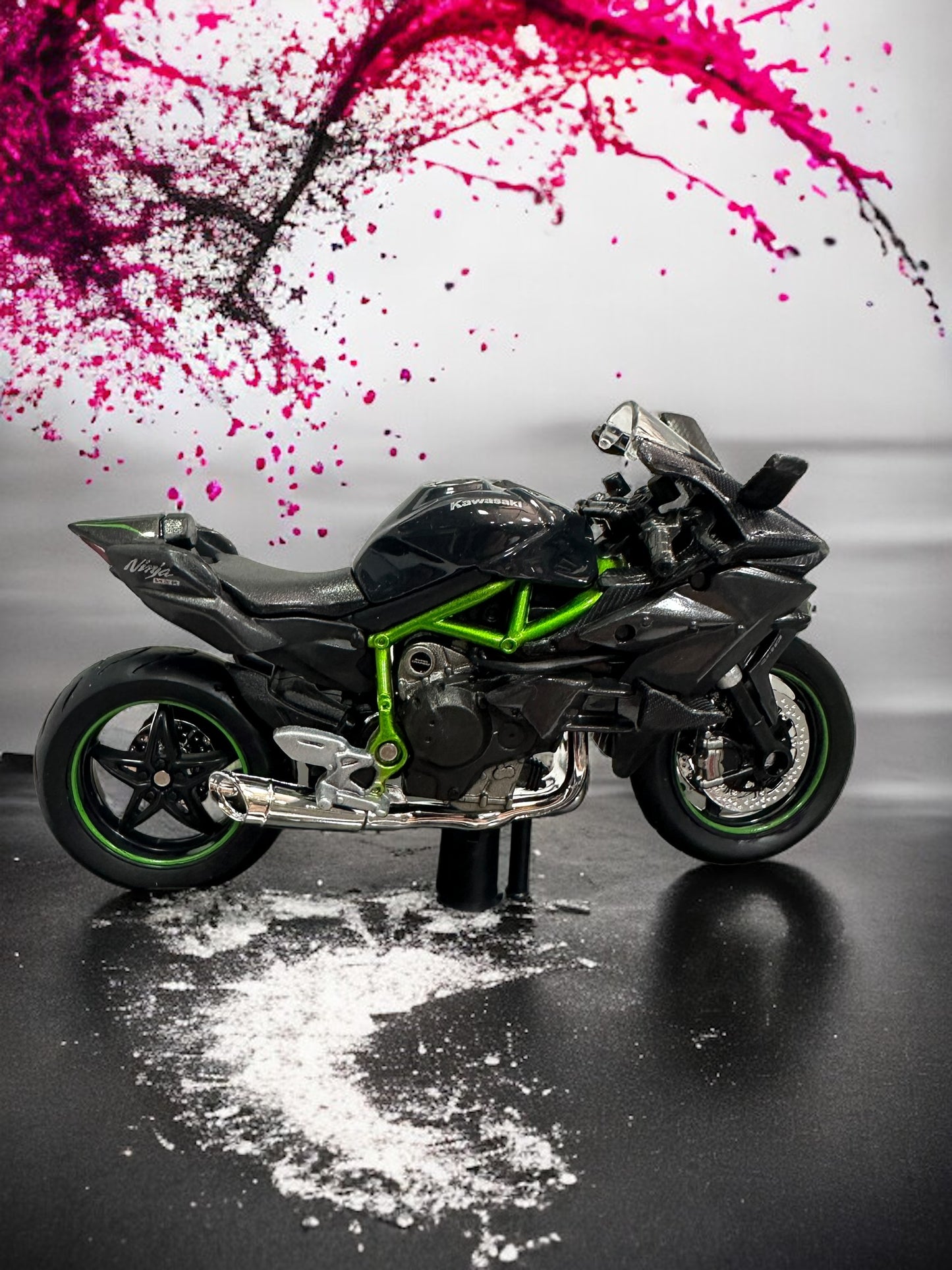 Kawasaki Ninja H2 - Escala 1:18