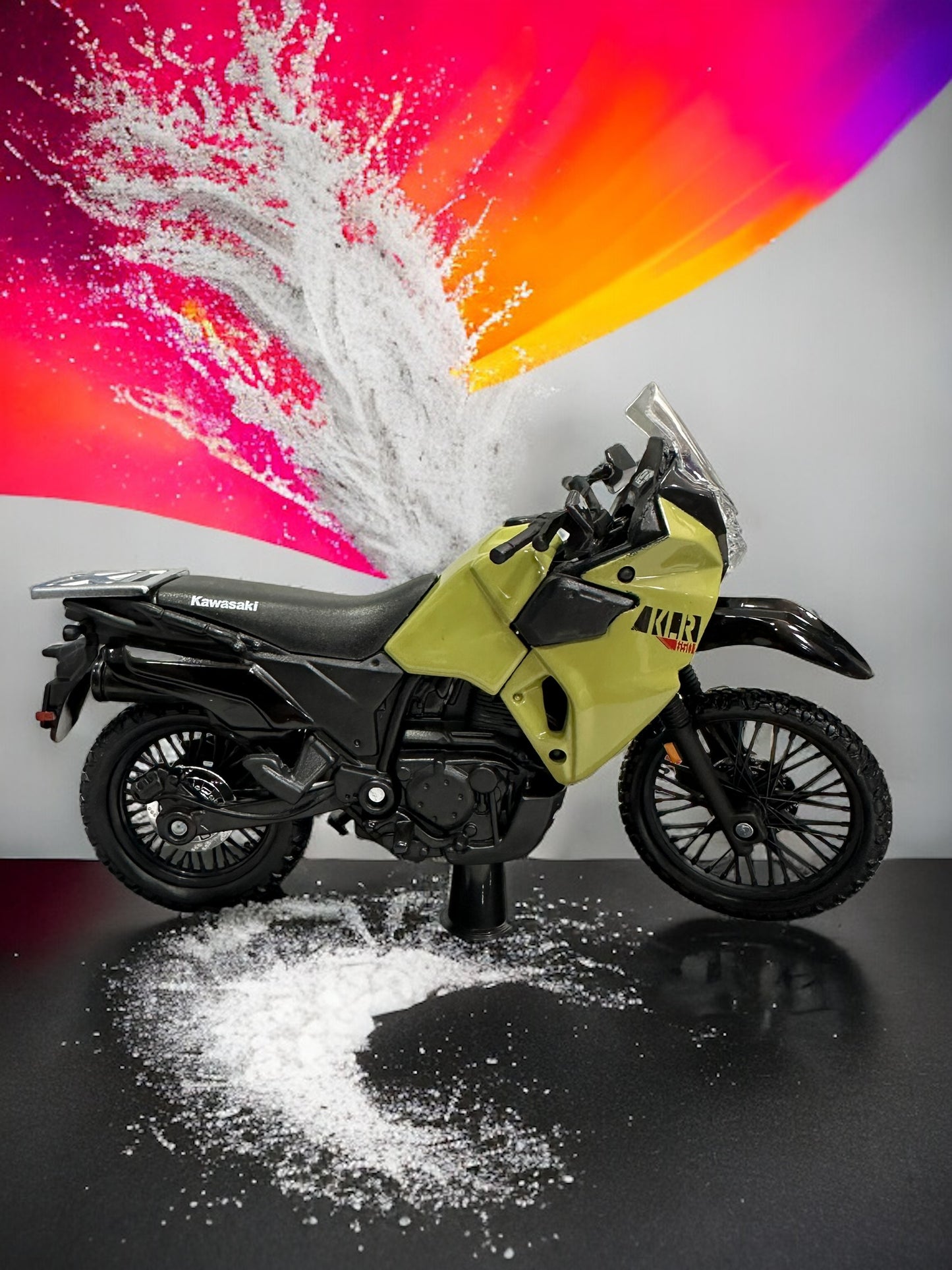 Kawasaki KLR 650 - Escala 1:18